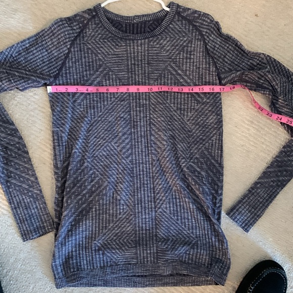 Lululemon Pullover - Picture 3 of 6